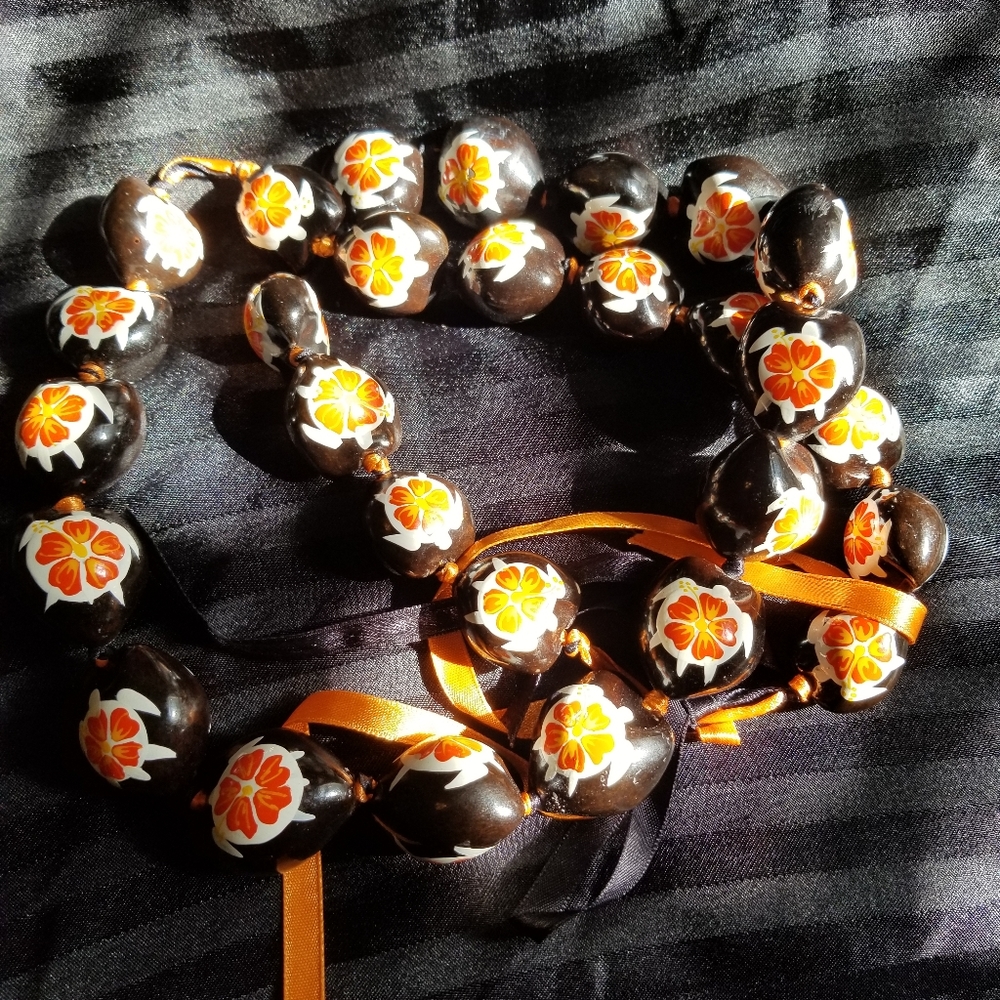 Hawaiian hand painted kukui necklace